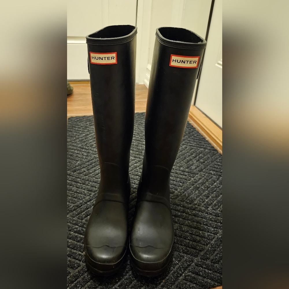 Women's Hunter brand boots